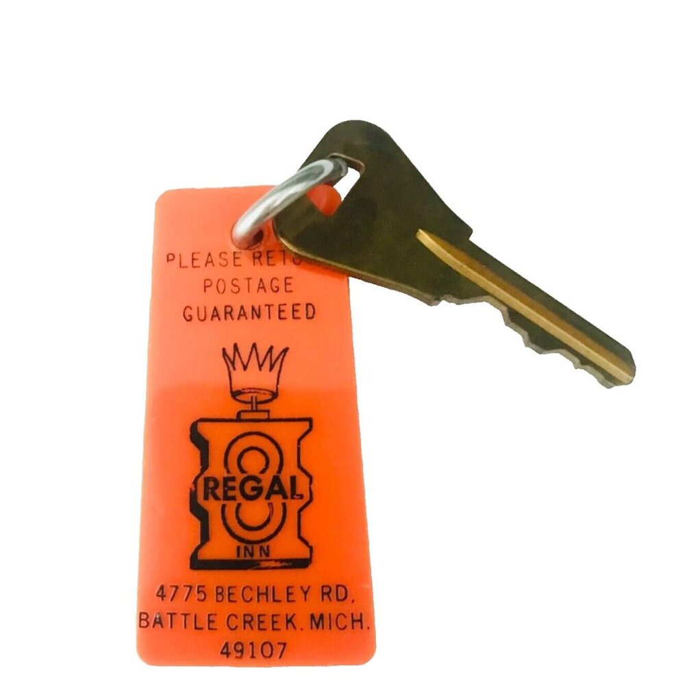 Vintage Regal 8 Inn Battle Creek MI Hotel Key & Fob #228 Michigan USA Original